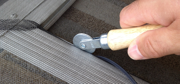 metal screen door repair in Lemon Hill
